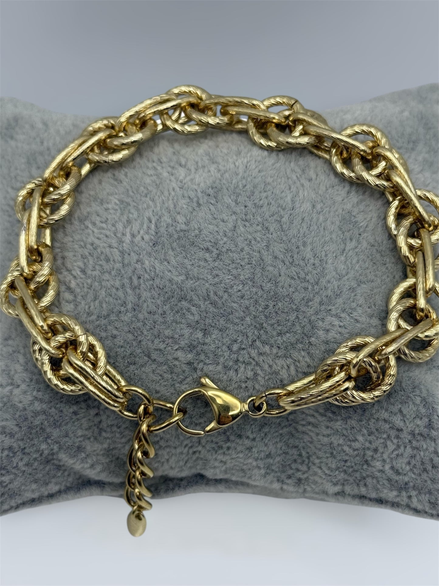 Oro laminado 14k size 7 y 7/30