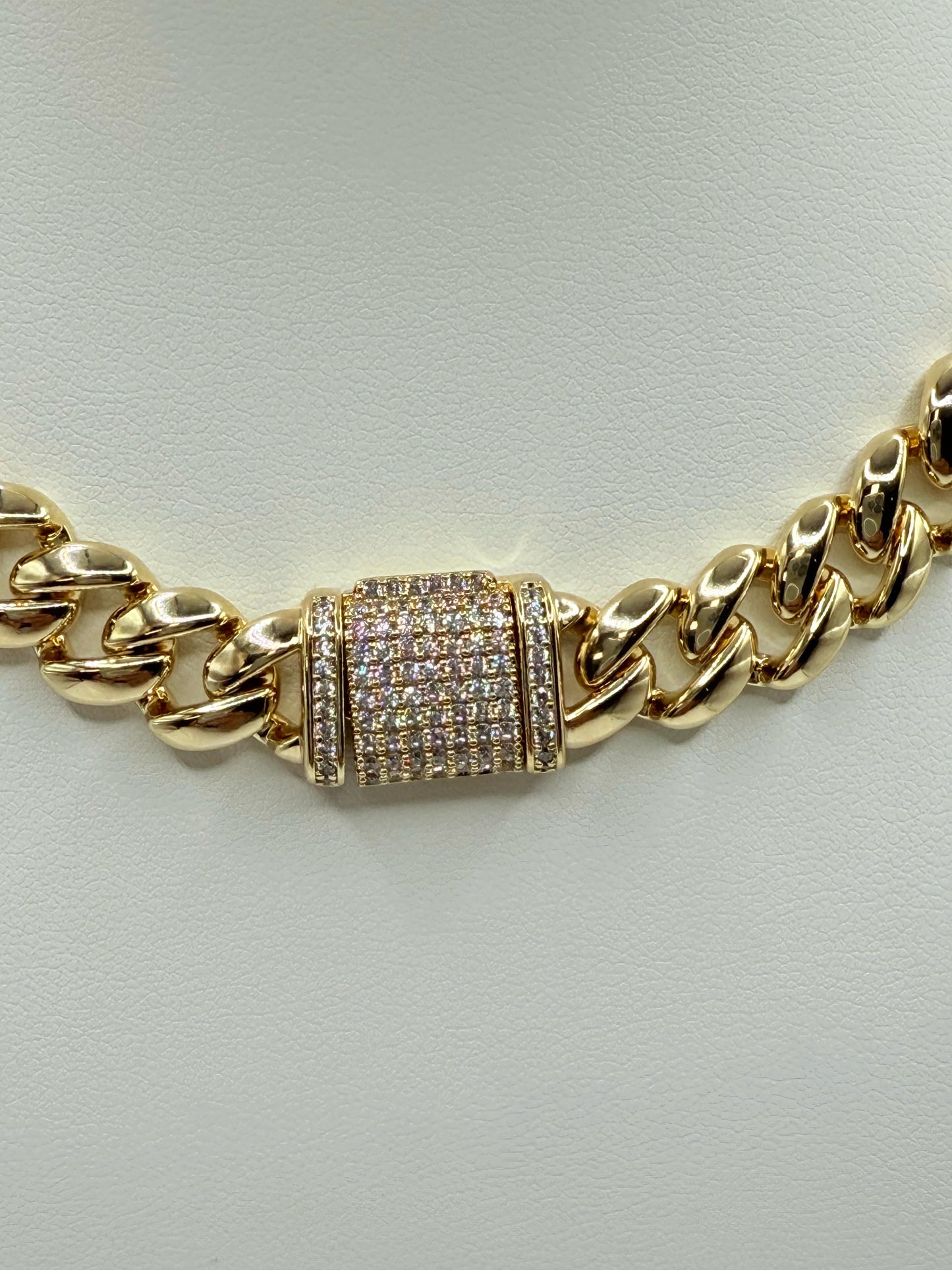 Set de choquer laminado 14k cadena size 17 y pulsa 7/30