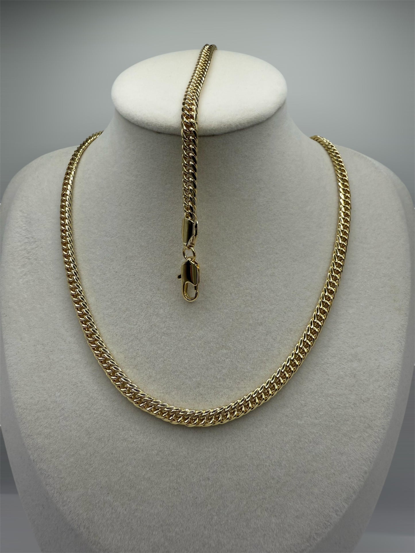 Set oro laminado 14k cadena size 19 y pulsa 7/30