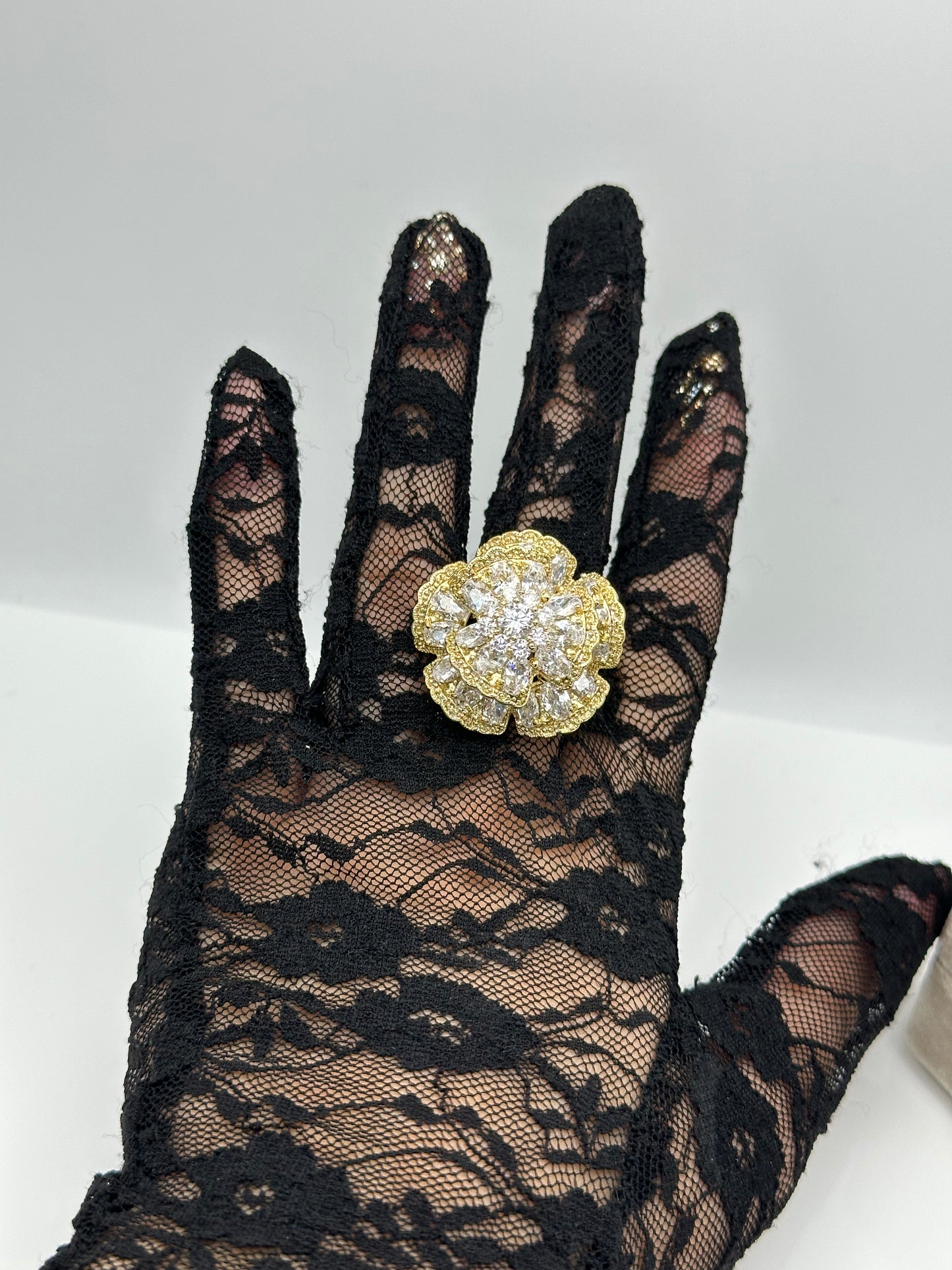 Anillo de rosa grande oro laminado 14k