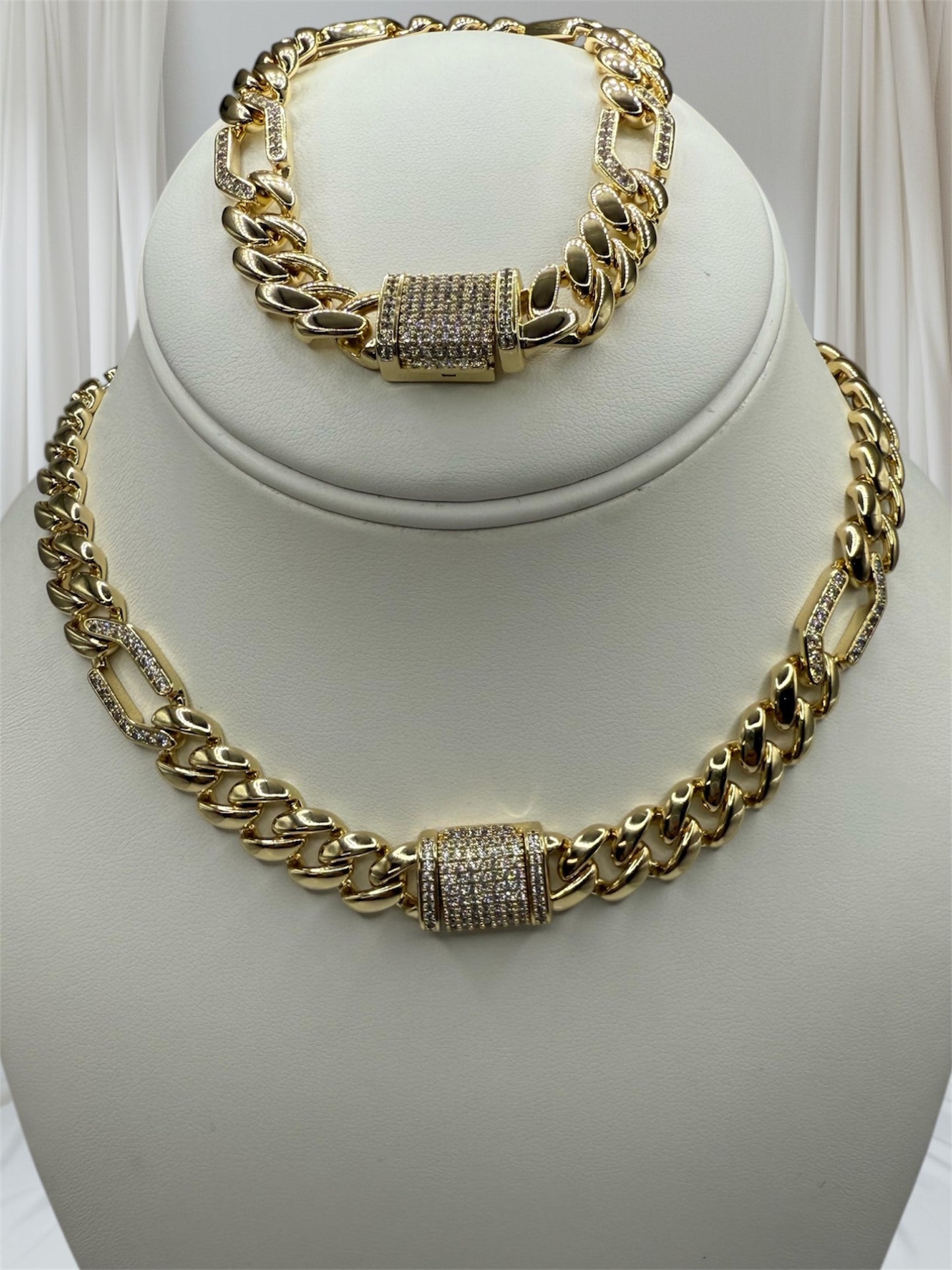 Set de choquer laminado 14k cadena size 17 y pulsa 7/30