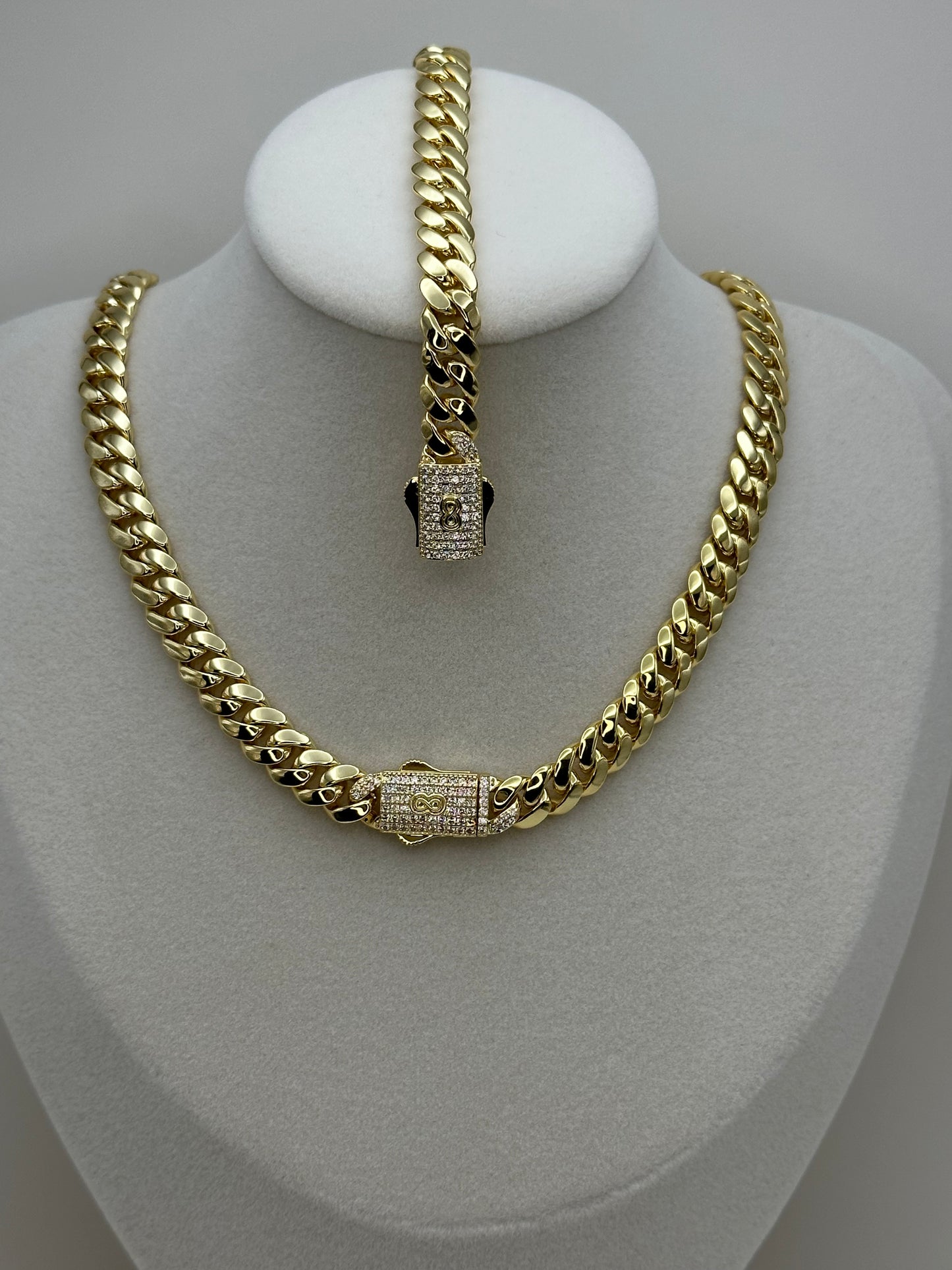 Set Mónaco de Brass laminado en 14k